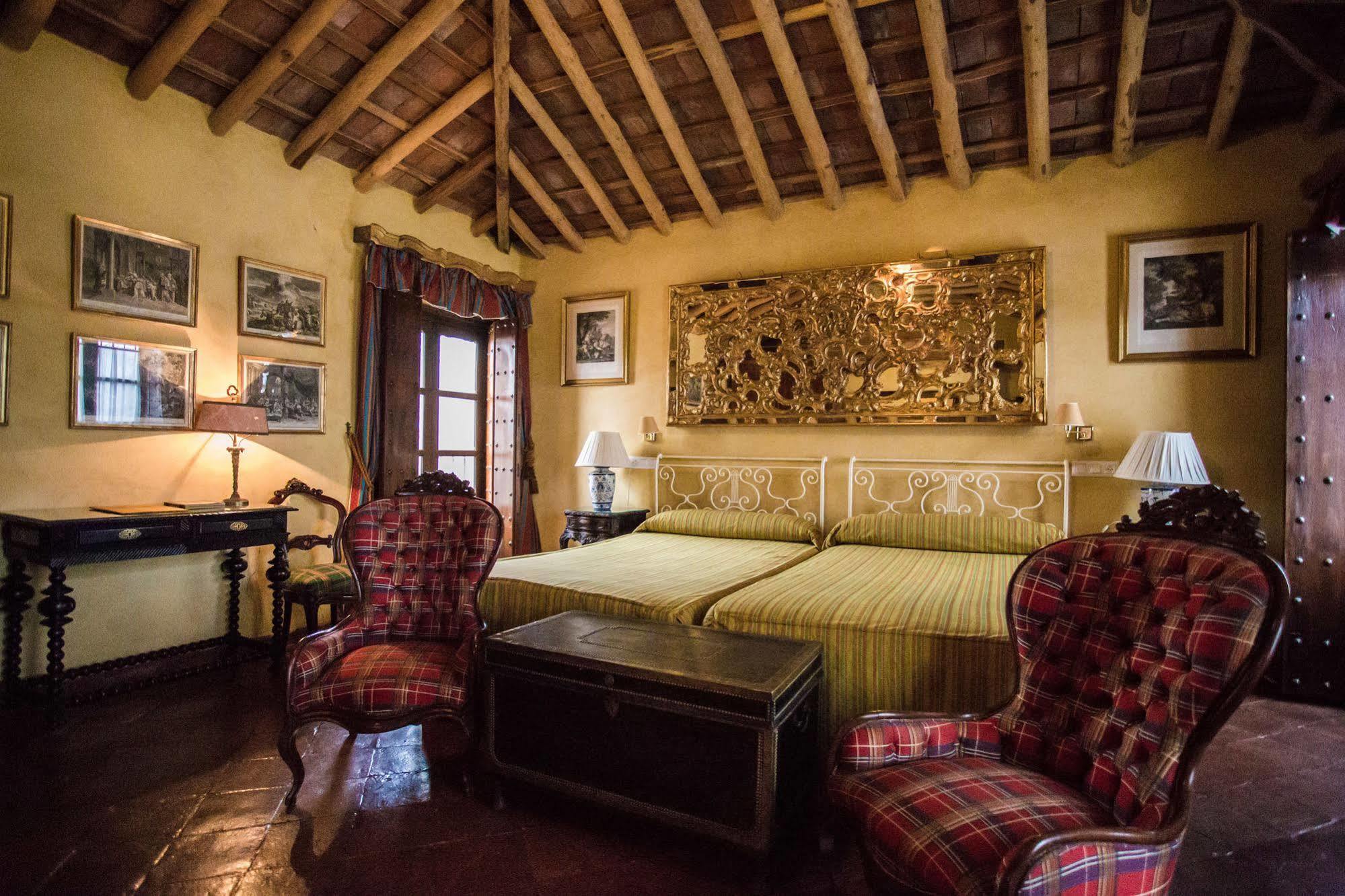 Hostal El Rincón de San Benito Cazalla de la Sierra Exterior foto